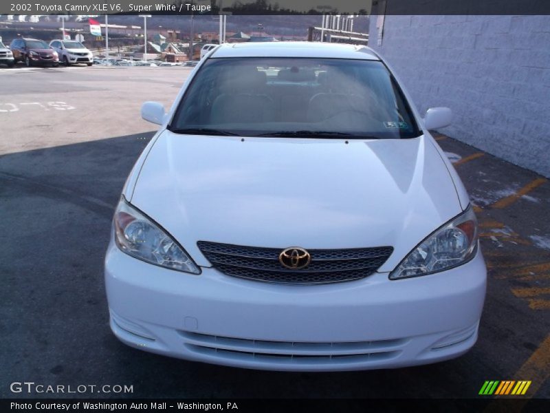 Super White / Taupe 2002 Toyota Camry XLE V6