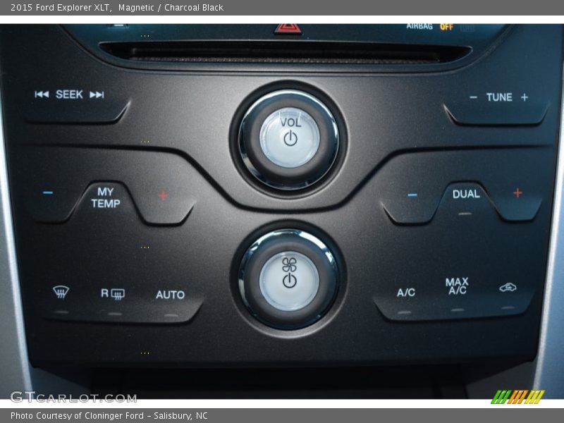 Magnetic / Charcoal Black 2015 Ford Explorer XLT