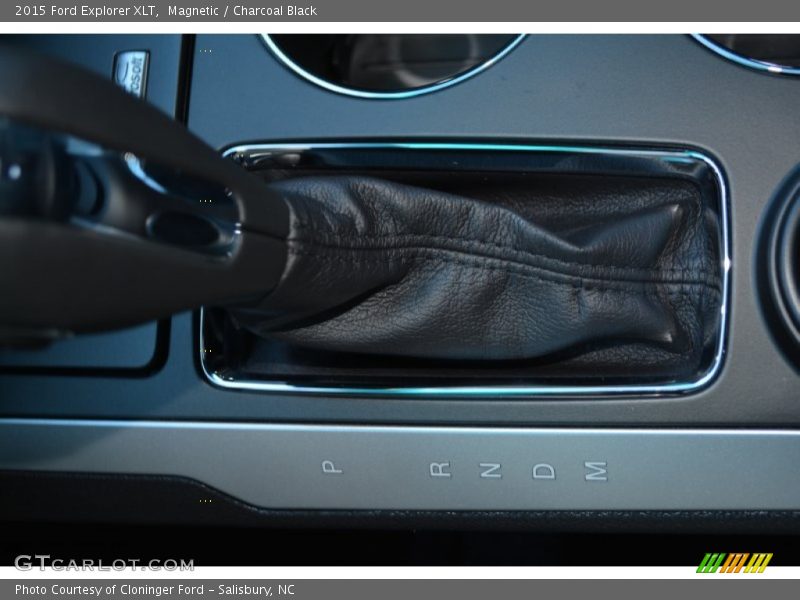 Magnetic / Charcoal Black 2015 Ford Explorer XLT