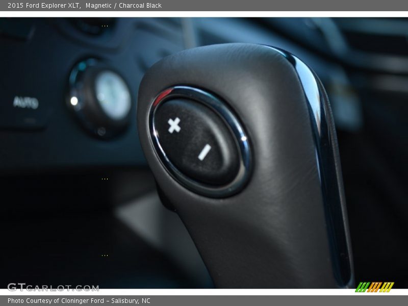 Magnetic / Charcoal Black 2015 Ford Explorer XLT