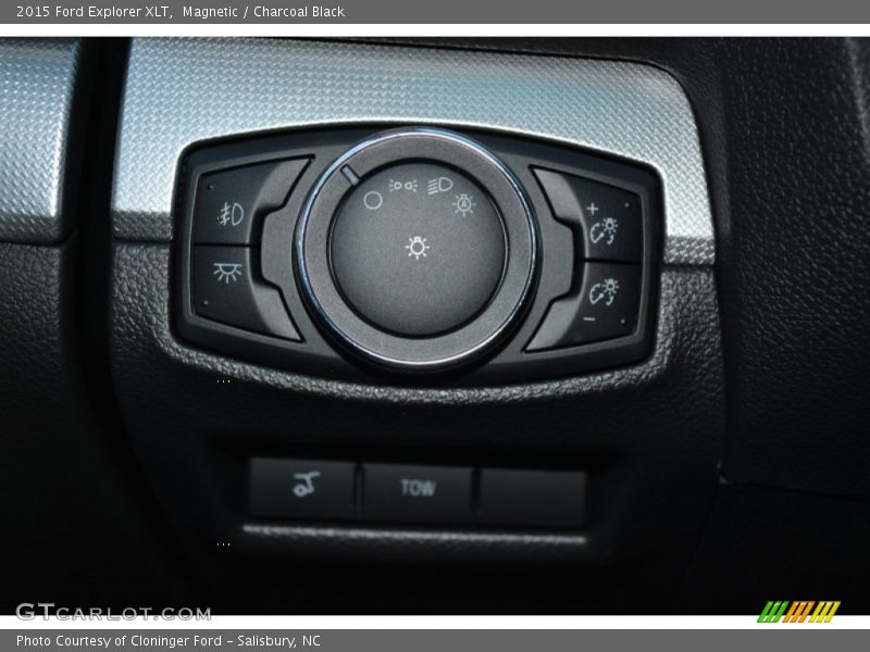 Magnetic / Charcoal Black 2015 Ford Explorer XLT