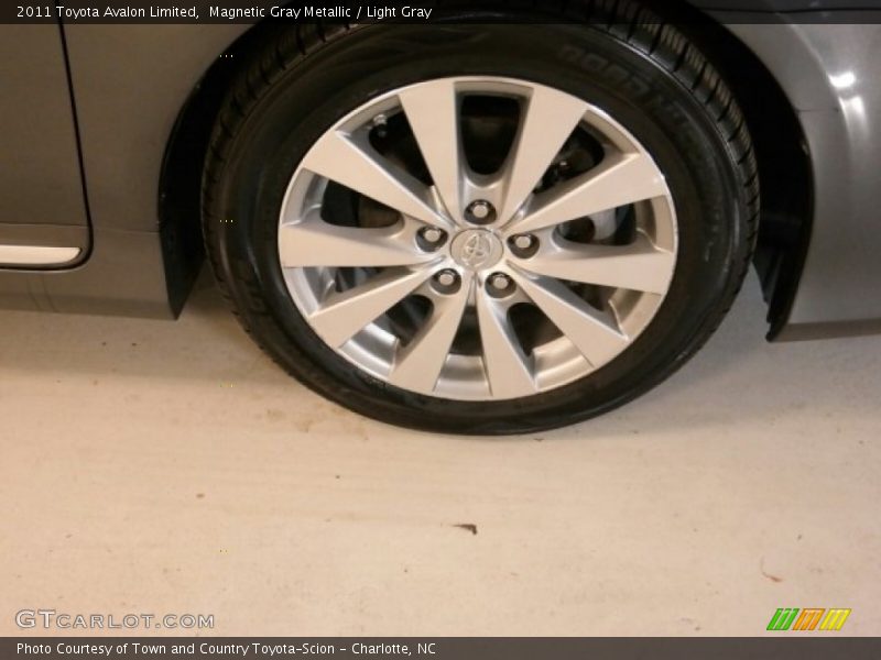 Magnetic Gray Metallic / Light Gray 2011 Toyota Avalon Limited