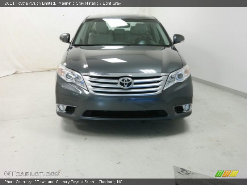 Magnetic Gray Metallic / Light Gray 2011 Toyota Avalon Limited
