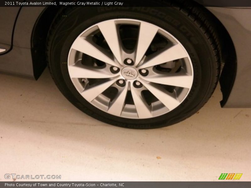 Magnetic Gray Metallic / Light Gray 2011 Toyota Avalon Limited