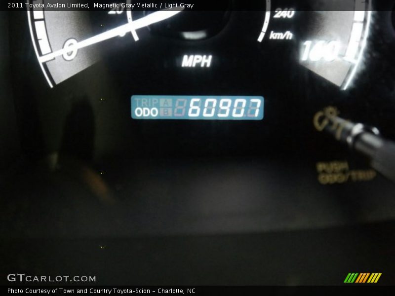 Magnetic Gray Metallic / Light Gray 2011 Toyota Avalon Limited
