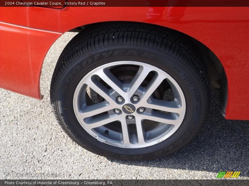 Victory Red / Graphite 2004 Chevrolet Cavalier Coupe