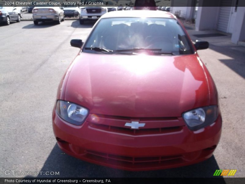 Victory Red / Graphite 2004 Chevrolet Cavalier Coupe