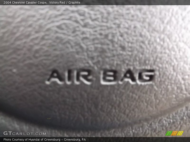 Victory Red / Graphite 2004 Chevrolet Cavalier Coupe