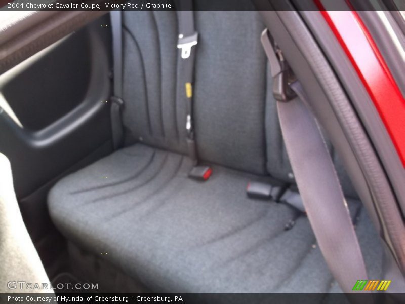 Victory Red / Graphite 2004 Chevrolet Cavalier Coupe