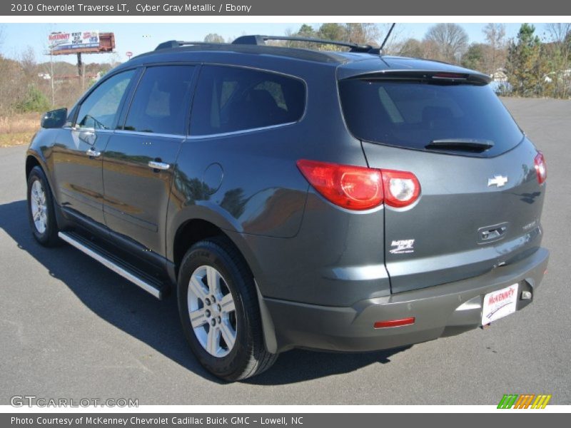 Cyber Gray Metallic / Ebony 2010 Chevrolet Traverse LT