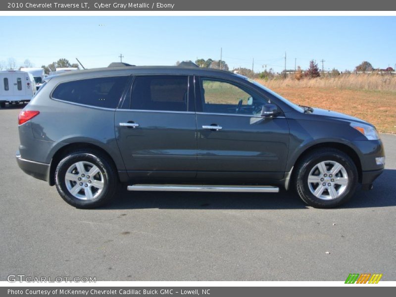 Cyber Gray Metallic / Ebony 2010 Chevrolet Traverse LT