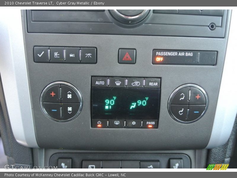 Cyber Gray Metallic / Ebony 2010 Chevrolet Traverse LT