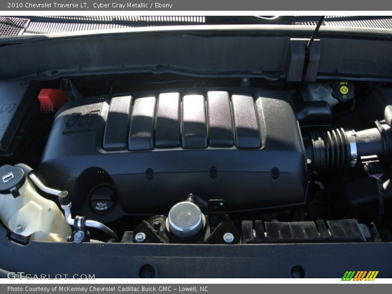 Cyber Gray Metallic / Ebony 2010 Chevrolet Traverse LT