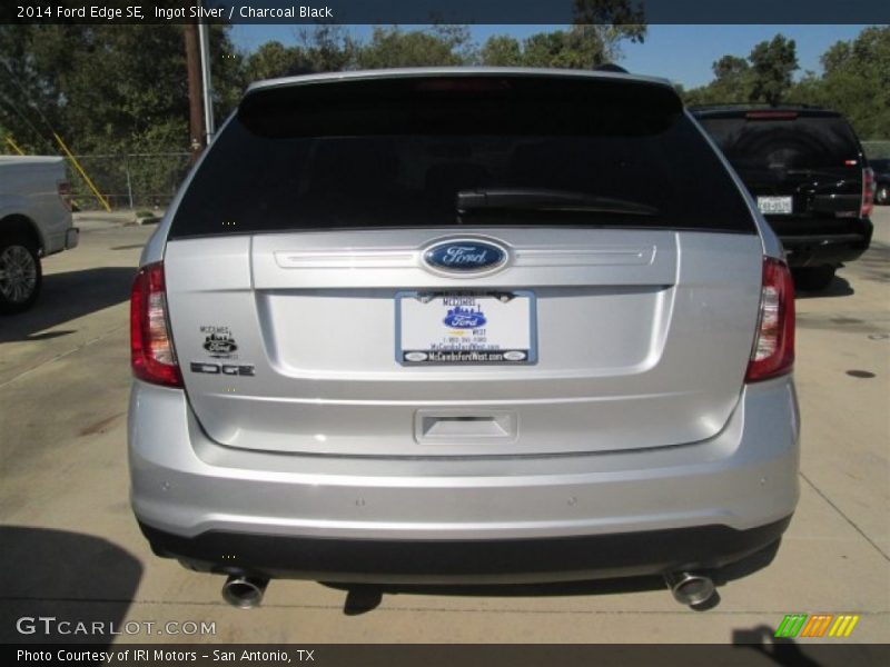 Ingot Silver / Charcoal Black 2014 Ford Edge SE