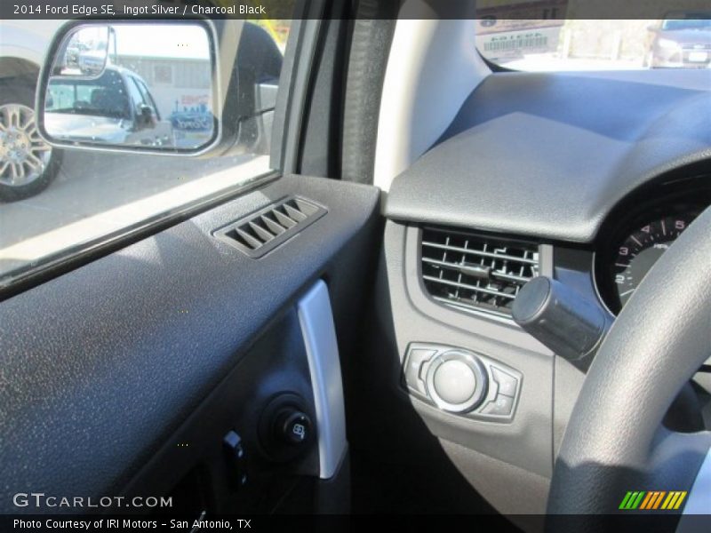 Ingot Silver / Charcoal Black 2014 Ford Edge SE