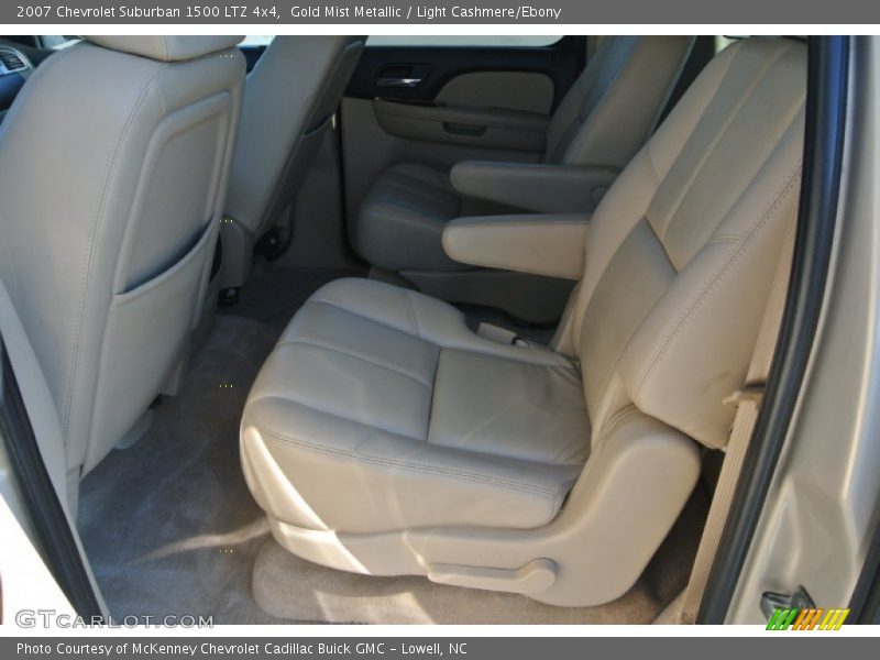 Gold Mist Metallic / Light Cashmere/Ebony 2007 Chevrolet Suburban 1500 LTZ 4x4