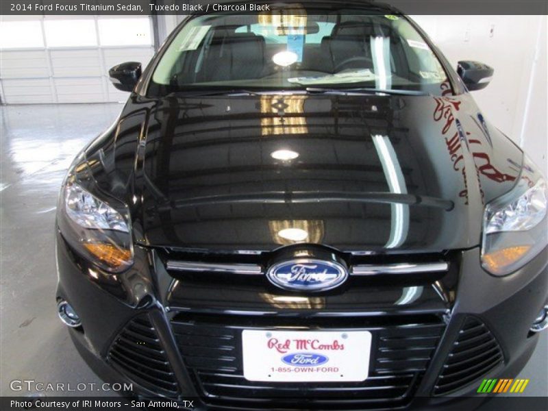 Tuxedo Black / Charcoal Black 2014 Ford Focus Titanium Sedan