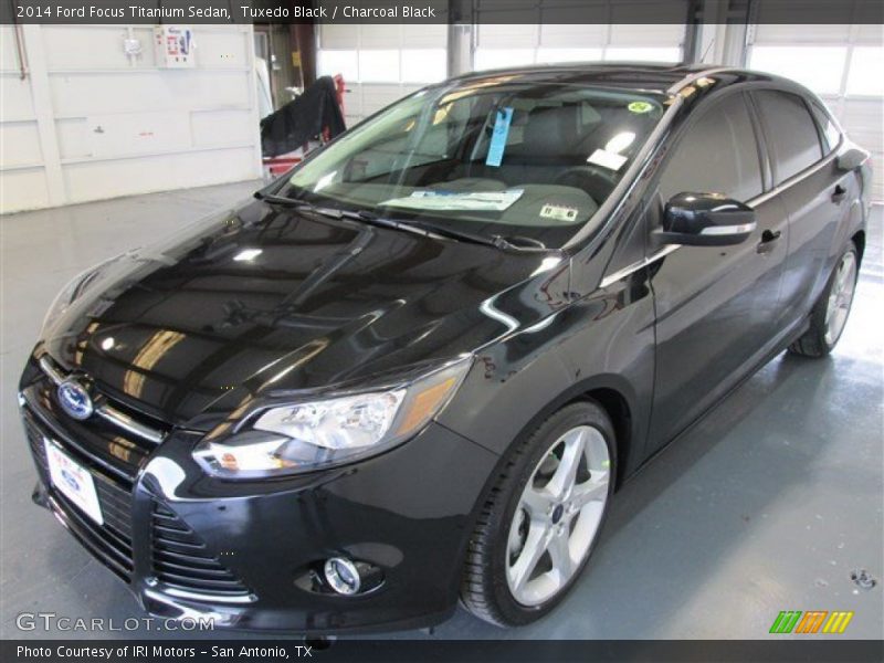 Tuxedo Black / Charcoal Black 2014 Ford Focus Titanium Sedan