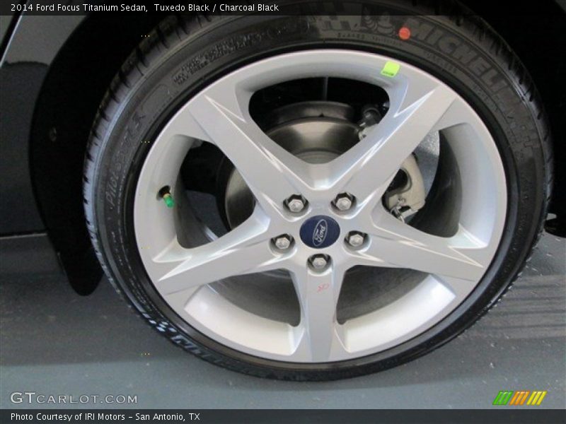 Tuxedo Black / Charcoal Black 2014 Ford Focus Titanium Sedan