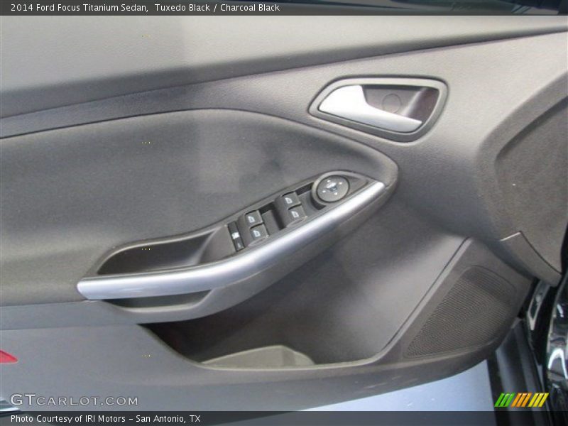Tuxedo Black / Charcoal Black 2014 Ford Focus Titanium Sedan