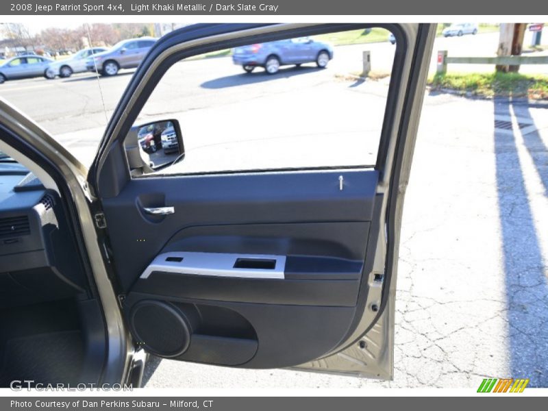 Light Khaki Metallic / Dark Slate Gray 2008 Jeep Patriot Sport 4x4