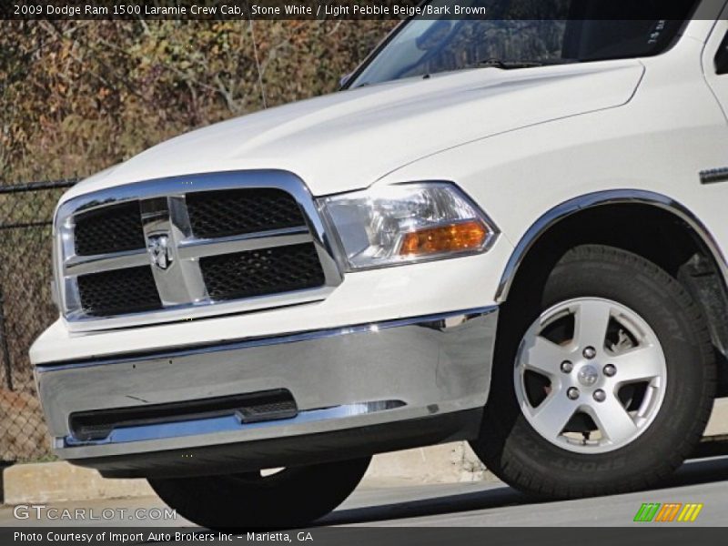 Stone White / Light Pebble Beige/Bark Brown 2009 Dodge Ram 1500 Laramie Crew Cab