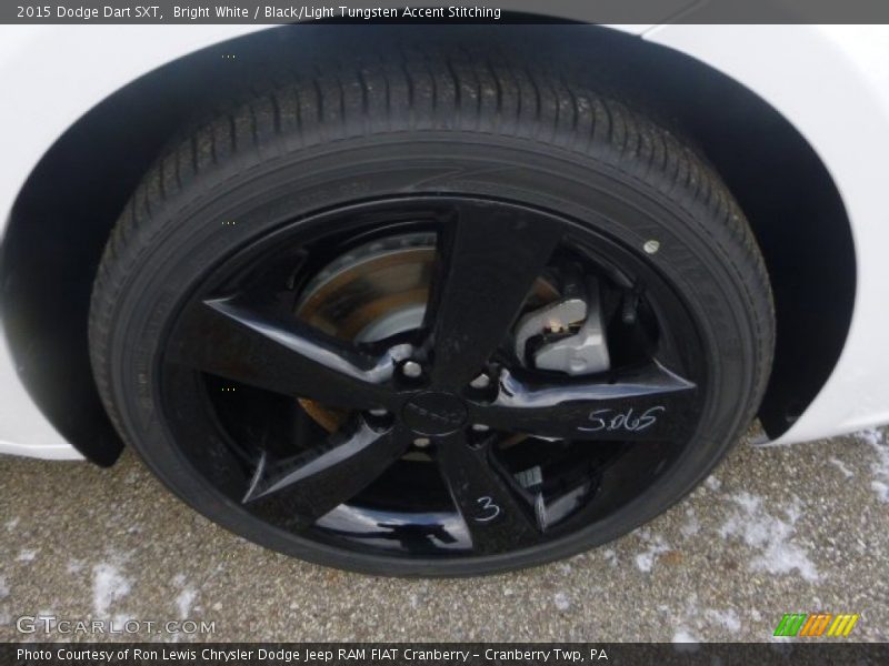 Bright White / Black/Light Tungsten Accent Stitching 2015 Dodge Dart SXT