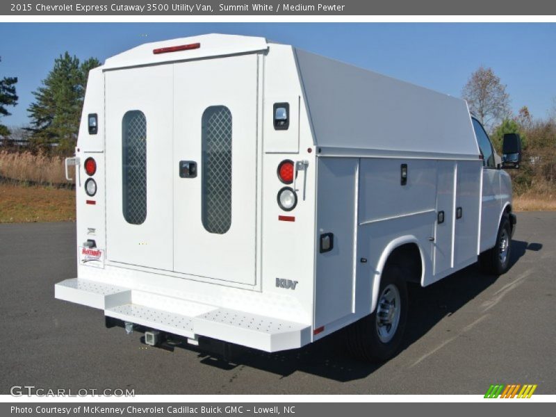 Summit White / Medium Pewter 2015 Chevrolet Express Cutaway 3500 Utility Van