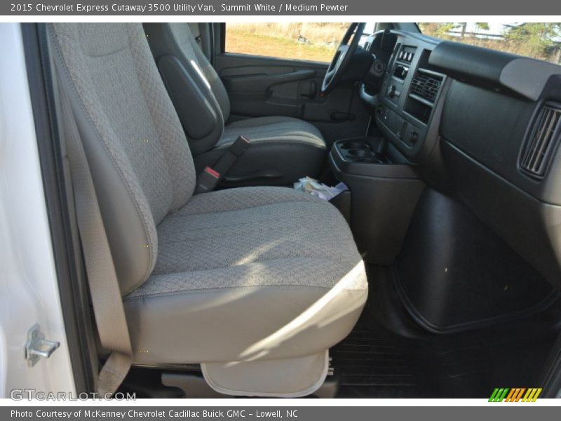 Summit White / Medium Pewter 2015 Chevrolet Express Cutaway 3500 Utility Van