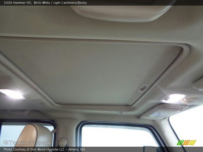 Birch White / Light Cashmere/Ebony 2009 Hummer H3