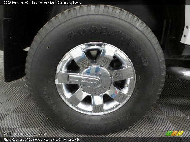 Birch White / Light Cashmere/Ebony 2009 Hummer H3