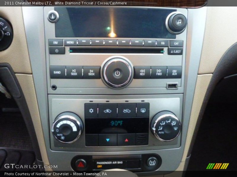 White Diamond Tricoat / Cocoa/Cashmere 2011 Chevrolet Malibu LTZ