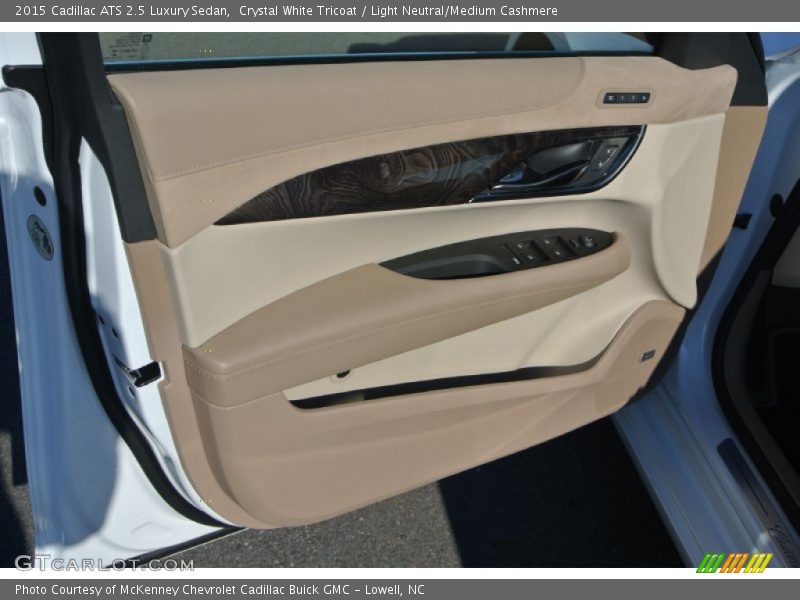 Crystal White Tricoat / Light Neutral/Medium Cashmere 2015 Cadillac ATS 2.5 Luxury Sedan
