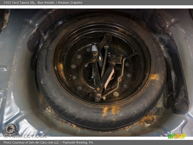 Blue Metallic / Medium Graphite 2002 Ford Taurus SEL