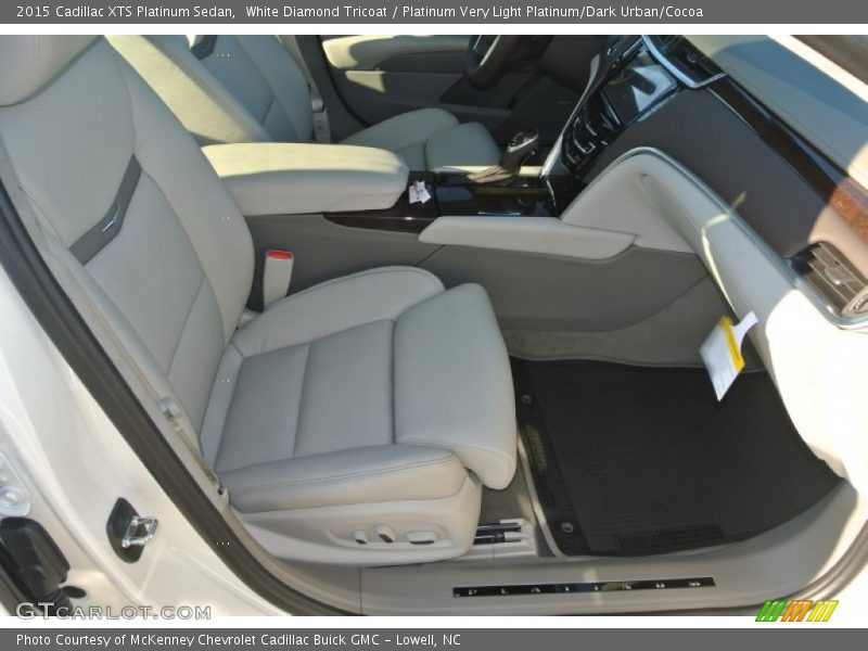 White Diamond Tricoat / Platinum Very Light Platinum/Dark Urban/Cocoa 2015 Cadillac XTS Platinum Sedan