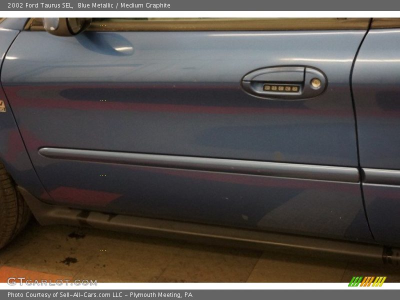 Blue Metallic / Medium Graphite 2002 Ford Taurus SEL
