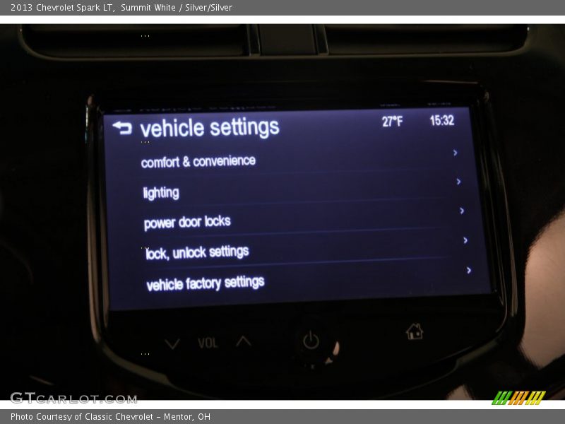 Summit White / Silver/Silver 2013 Chevrolet Spark LT