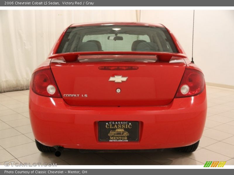 Victory Red / Gray 2006 Chevrolet Cobalt LS Sedan