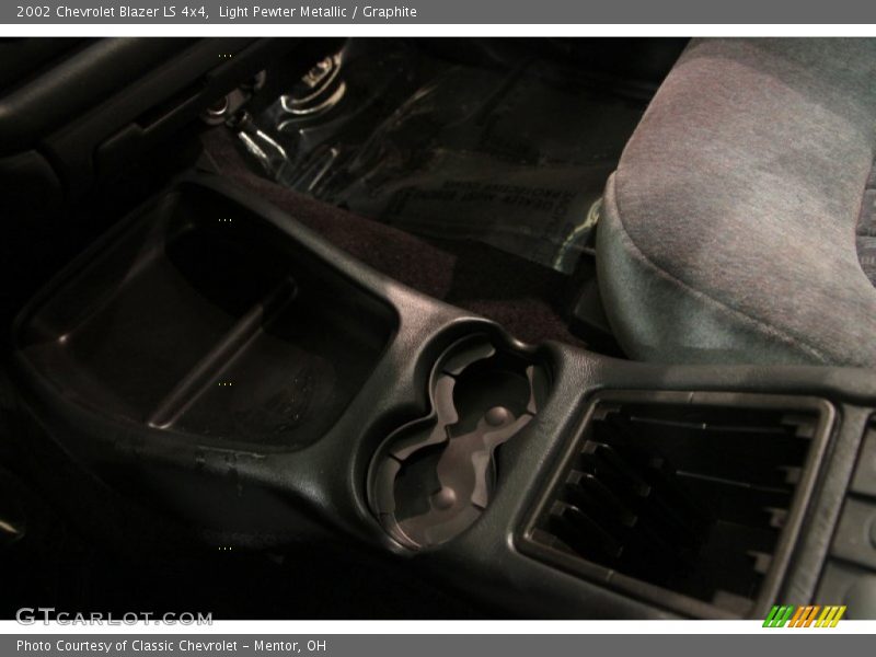 Light Pewter Metallic / Graphite 2002 Chevrolet Blazer LS 4x4