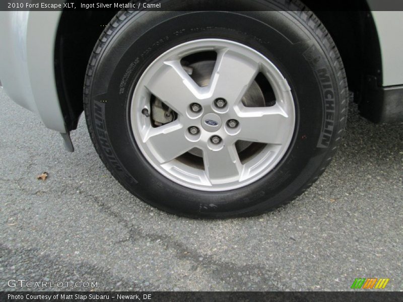 Ingot Silver Metallic / Camel 2010 Ford Escape XLT
