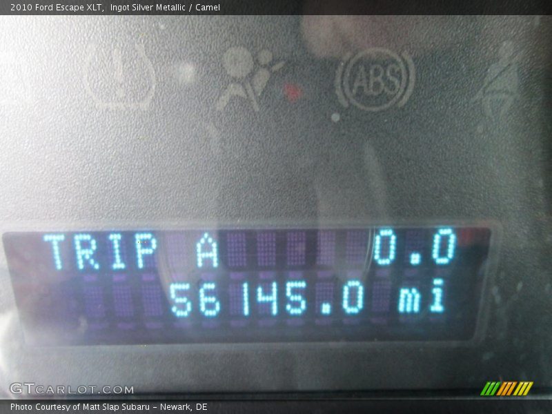 Ingot Silver Metallic / Camel 2010 Ford Escape XLT