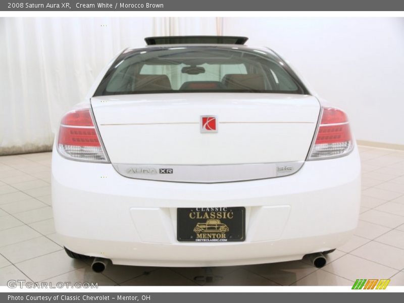 Cream White / Morocco Brown 2008 Saturn Aura XR