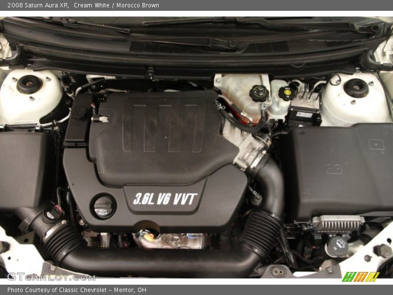 Cream White / Morocco Brown 2008 Saturn Aura XR