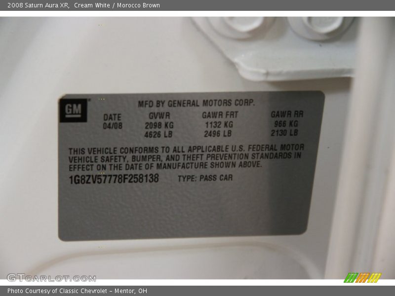 Cream White / Morocco Brown 2008 Saturn Aura XR