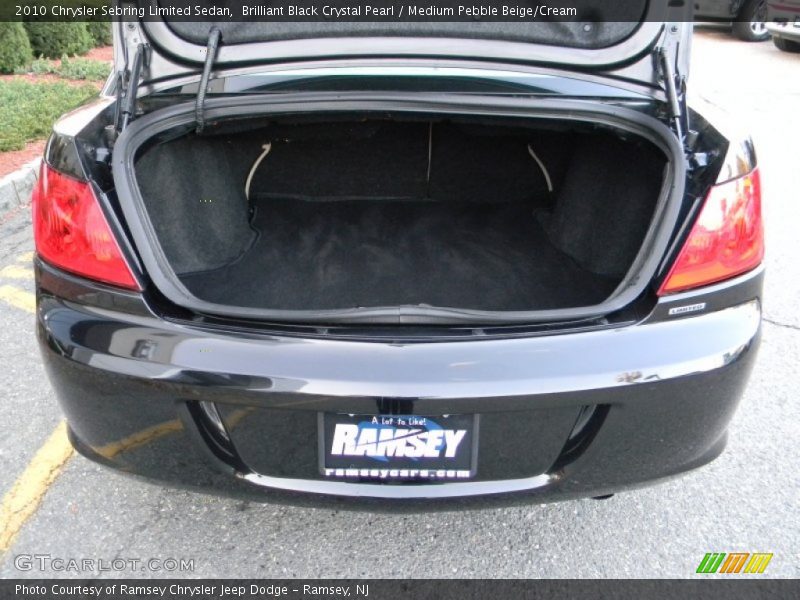 Brilliant Black Crystal Pearl / Medium Pebble Beige/Cream 2010 Chrysler Sebring Limited Sedan