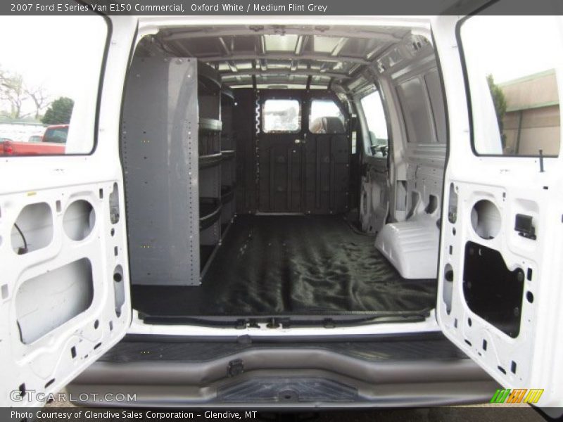 Oxford White / Medium Flint Grey 2007 Ford E Series Van E150 Commercial