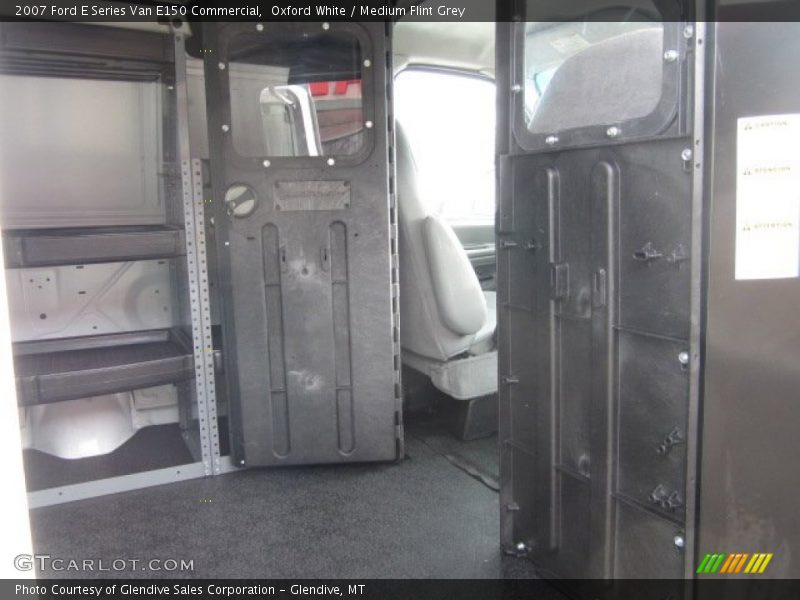 Oxford White / Medium Flint Grey 2007 Ford E Series Van E150 Commercial