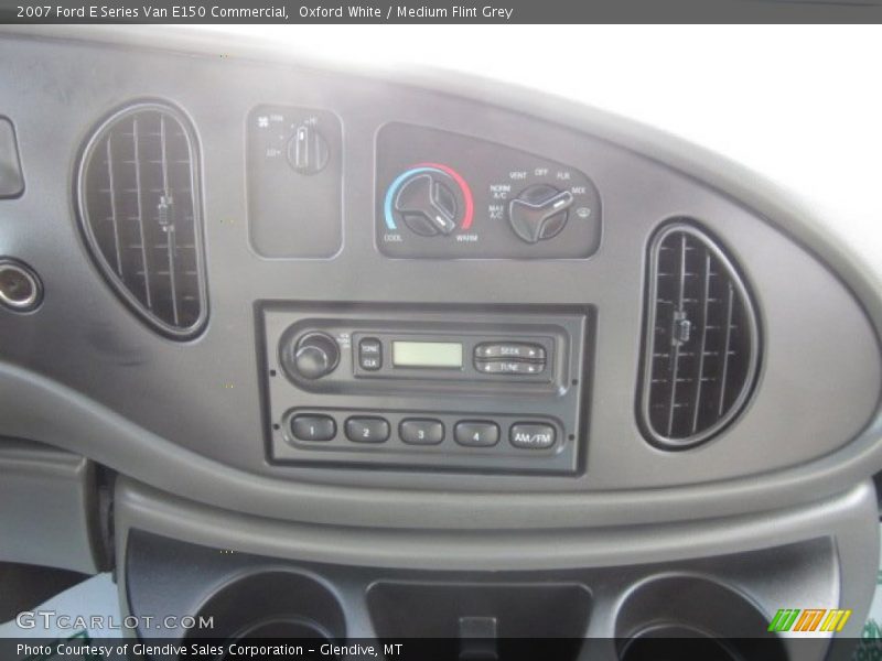 Oxford White / Medium Flint Grey 2007 Ford E Series Van E150 Commercial