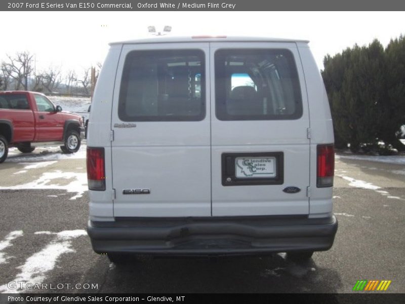 Oxford White / Medium Flint Grey 2007 Ford E Series Van E150 Commercial