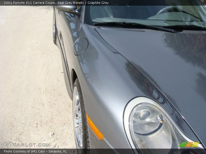 Seal Grey Metallic / Graphite Grey 2001 Porsche 911 Carrera Coupe